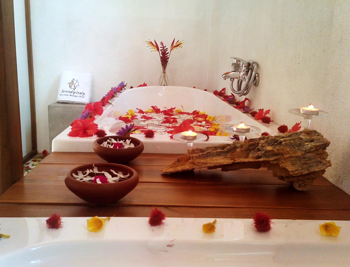 Serendipitaly Ayurveda Boutique Hotel Хиккадува Экстерьер фото