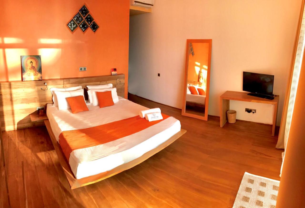 Serendipitaly Ayurveda Boutique Hotel Хиккадува Экстерьер фото